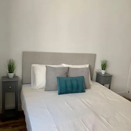 Atico Paseo De Apartment